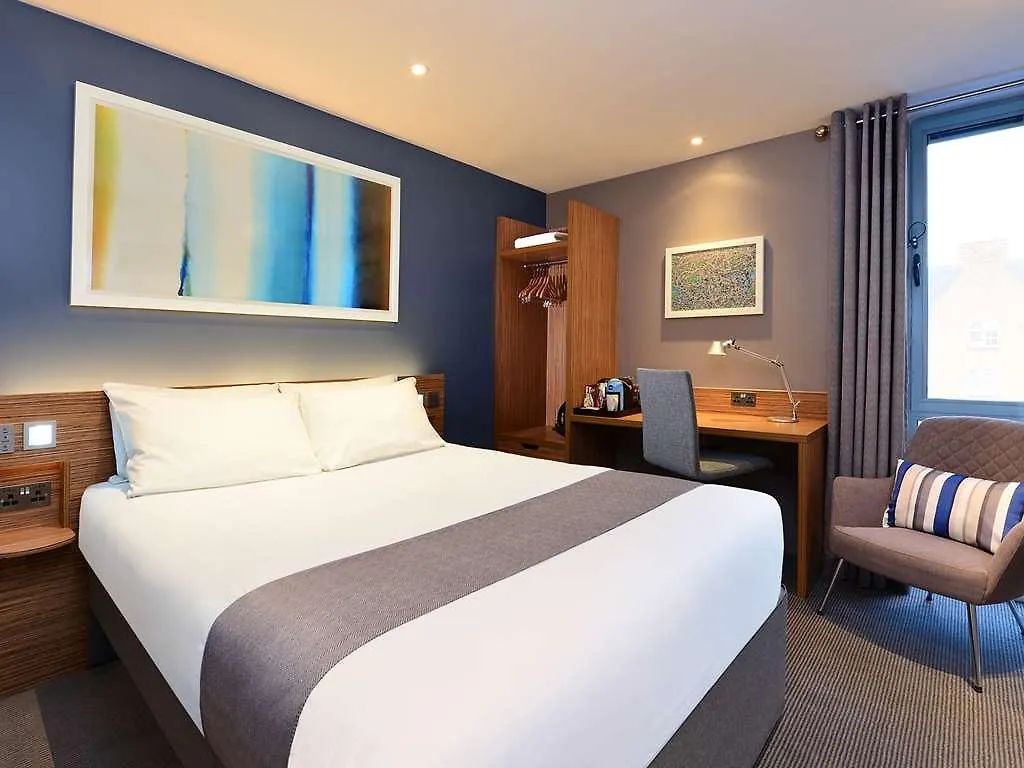 Travelodge London Central Bank Hotel