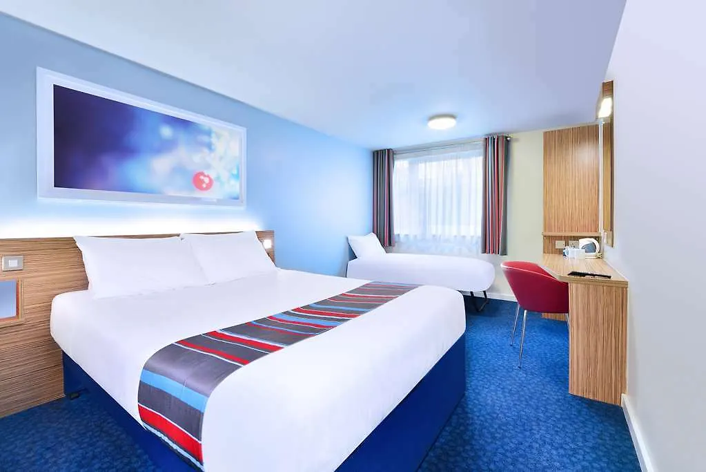 Travelodge London Central Bank 2*,